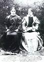 33-Barbara z Watulewiczow Wisniowska (z prawej) Maria Z Watu